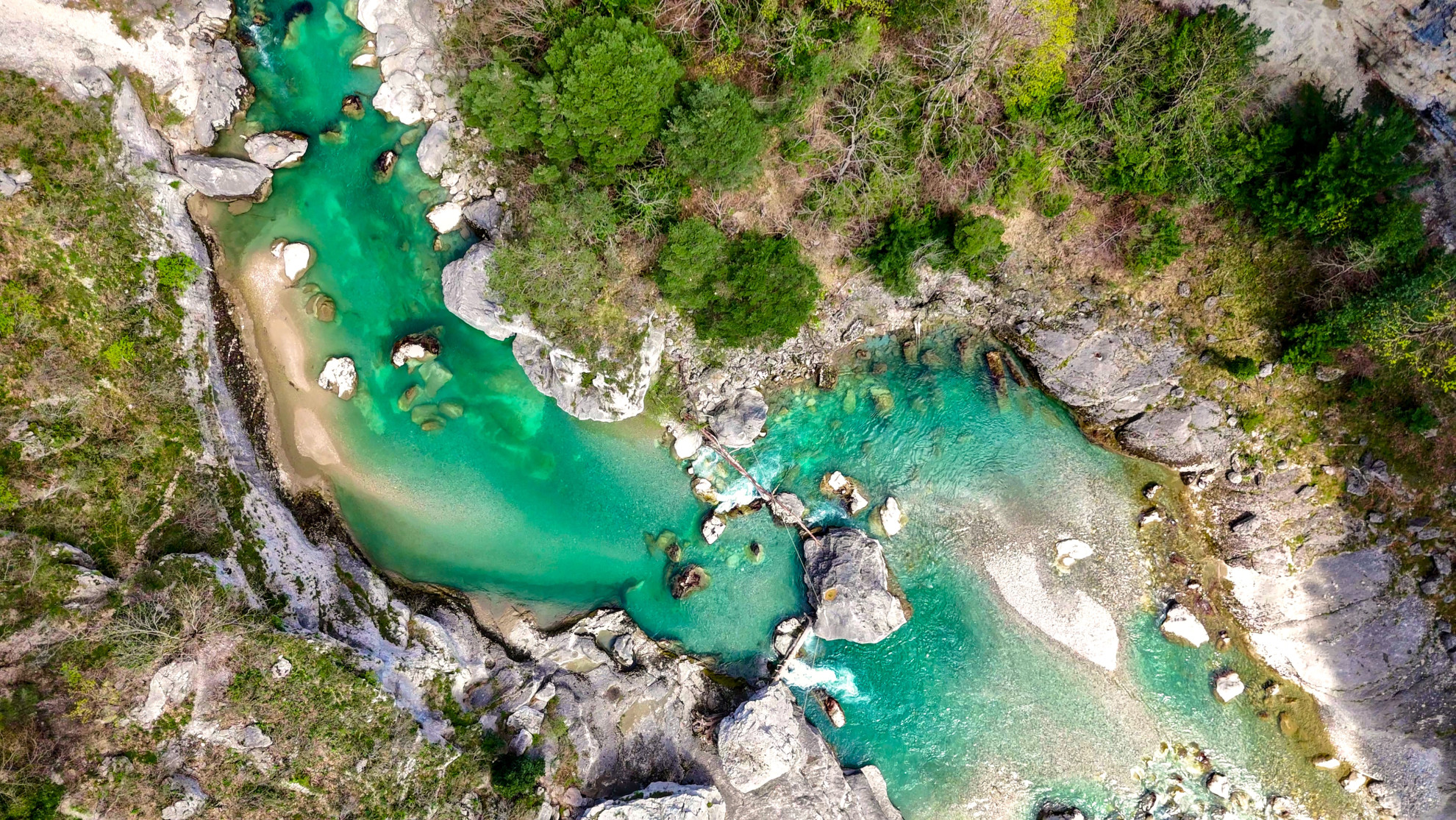 25 minutes de randonnée en silence, solo au printemps 